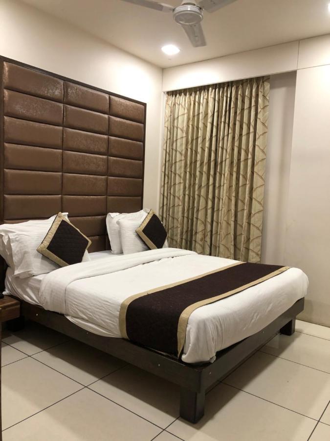 Hotel Circle Inn Ahmedabad Luaran gambar