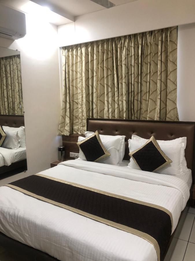 Hotel Circle Inn Ahmedabad Luaran gambar