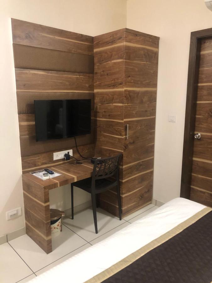 Hotel Circle Inn Ahmedabad Luaran gambar